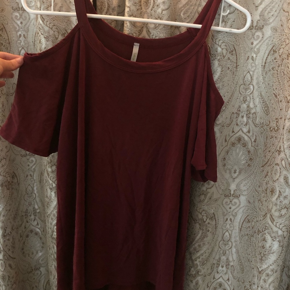 3 for 25🦋 Off shoulder tank